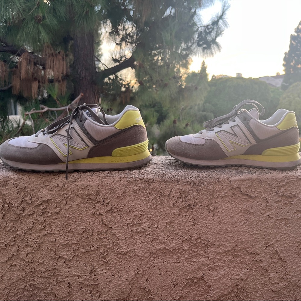 Women’s New Balance 574 Sneakers